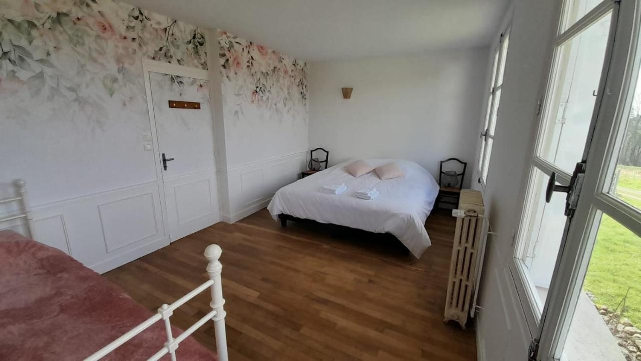 Gite Cottage Chaleureux En Pleine Campagne Vue Sur Les Monts Et Forets Et Le Chateau De Carrouges Eksteriør bilde
