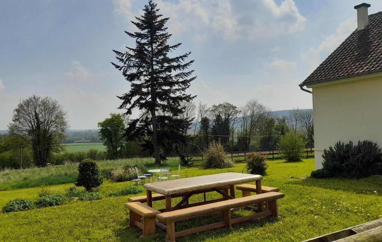 Gite Cottage Chaleureux En Pleine Campagne Vue Sur Les Monts Et Forets Et Le Chateau De Carrouges Eksteriør bilde